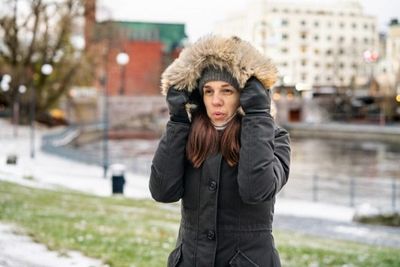 The Hidden Reason Your Joints Hurt More in Cold Weather