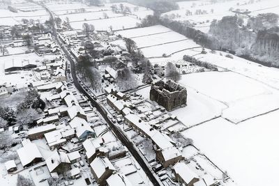 UK braced for heavy snow and flood risk this weekend