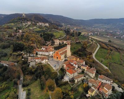 Nose for trouble: Italian town seeks ‘odour evaluators’ to sniff out bad smells