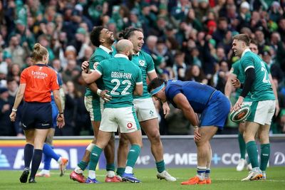 Ireland vs Italy live: Hosts hold on to deny Azzurri historic Six Nations upset in Dublin