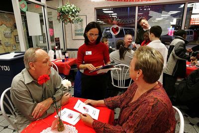 Couples are flocking to White Castle and Waffle House for Valentine’s Day: ‘A beacon of love’
