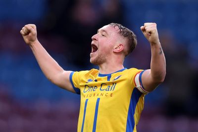 Louis Reed’s free-kick earns perfect FA Cup day for Mansfield against Premier League Burnley