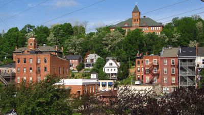 16 Best Illinois Cities To Retire With $500K in Savings