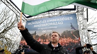 Hungary's opposition leader Magyar calls for privacy protection in latest campaign speech