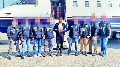 DOJ's Gupta charges point to an amateur plot: Spooks