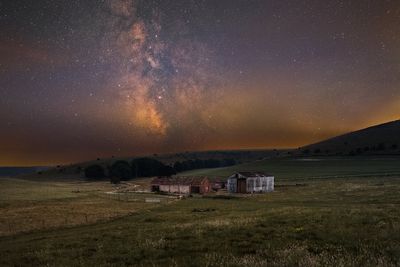 Incredible picture of the Milky Way wins photography competition