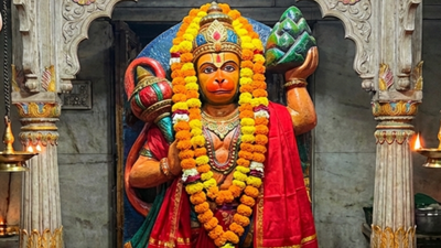 3 Powerful Lessons from Lord Hanuman for Success & Moksha