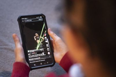 Budget-style online safety debates could help law ‘keep pace’ with tech changes