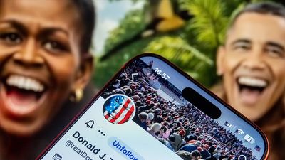 Barack Obama blasts the Trump administration as a ‘clown show’