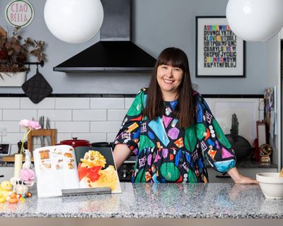 My rookie era: I attempted only the easiest Australian Women’s Weekly birthday cakes. Then came the duck cake