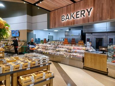 5 Reasons You Should Start Shopping the Bakery Clearance Rack
