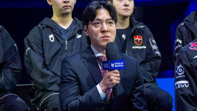 kkOma admits strategic misstep after T1 playoff loss against BFX in LCK Cup