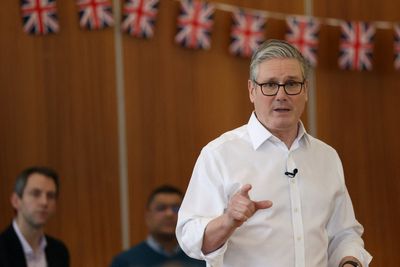 Starmer hits out at Reform over past vaccine claims as measles cases surge