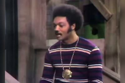 Jesse Jackson inspires children with rousing poem on Sesame Street in resurfaced clip