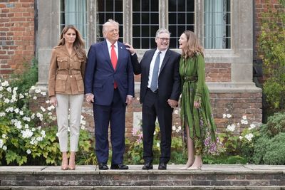 Keir Starmer keeps cufflinks gifted by Trump – for a price