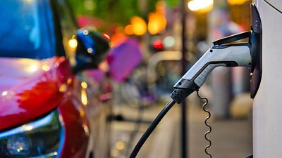 Did this new aluminium battery tech for EVs just solve cold weather battery life issues?