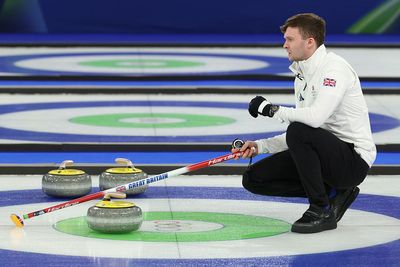 GB curlers slump to defeat against Canada to leave semi-final qualification on a knife edge