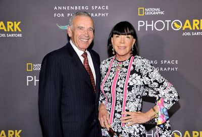 Billionaire Trump supporter blocks sale of Texas warehouse for use as ICE jail