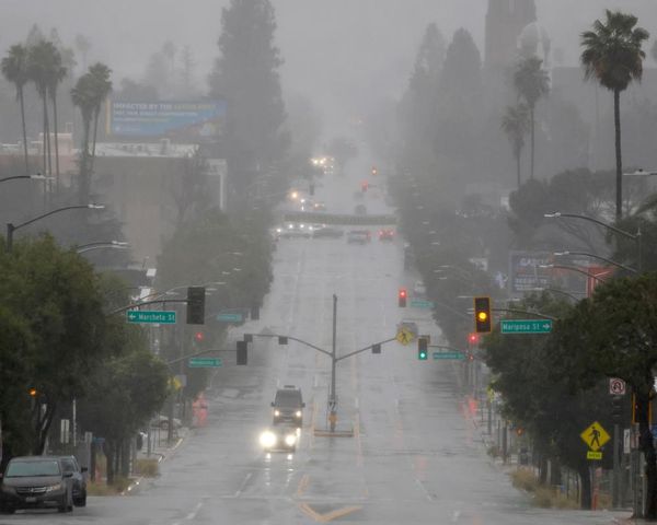 Six skiers found but 10 still missing after avalanche in California