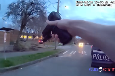 Sixty-two-year-old man opens fire on Seattle cops after his 18-year-old ex called police over his stalking