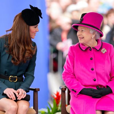 Queen Elizabeth Advised Princess Kate on "How to Deal With Headstrong Husbands" in Meeting Before Royal Wedding, Per New Book