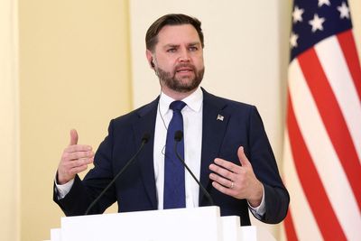 JD Vance claims ‘Fox News has the worst polling’ over forecast showing grim GOP midterm election results