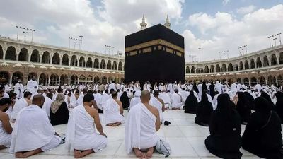 UAE prayer timings today: Dhuhr, Iftar and Isha timings for 1st day of Ramadan 2026