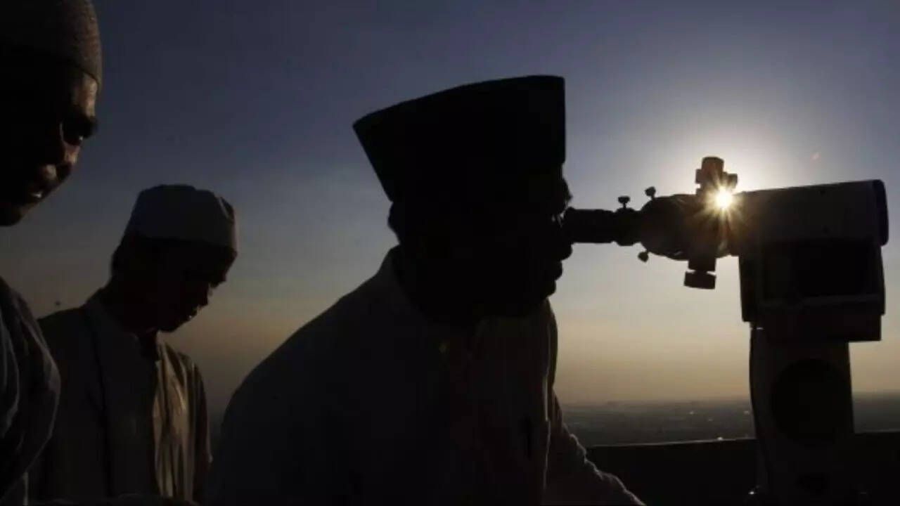 Ramadan 2026 moon sighted in India, Iraq, US, UK,…
