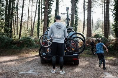 When should I buy a new family car? Here’s what an expert says …