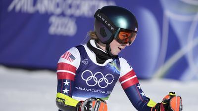 Lindsey Vonn, Breezy Johnson Congratulate Mikaela Shiffrin After Gold Slalom Run