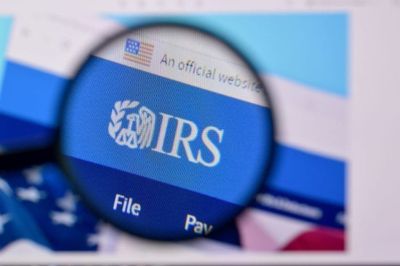 IRS Scam Alert: The Viral “Refund Trick” Misleading Seniors Online