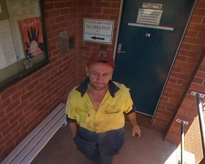 Morning Mail: Lake Cargelligo suspect’s past revealed, supermarket ‘per unit’ prices under scrutiny, shark attack spike