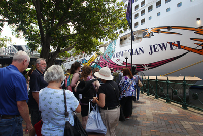 Popular cruise line changes its dress code, leaving passengers confused