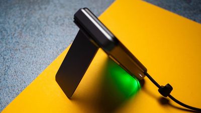 This is the only 25W Qi 2.2 power bank I use now — and it's because of this one feature