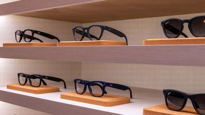 We may not lay eyes on Apple Glasses until this major competitor gets there first