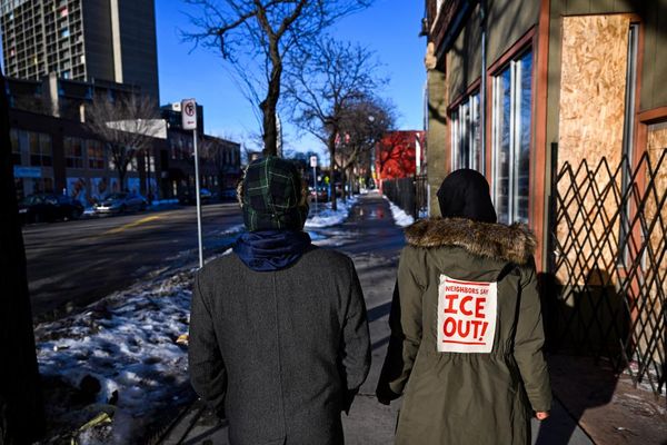 White House grants ICE power to detain refugees for aggressive ‘rescreening’