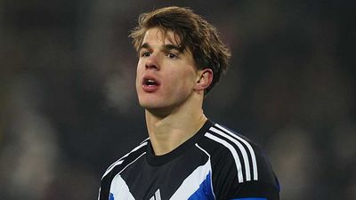 Manager Makes Public Plea for ‘Impossible’ Tottenham Transfer