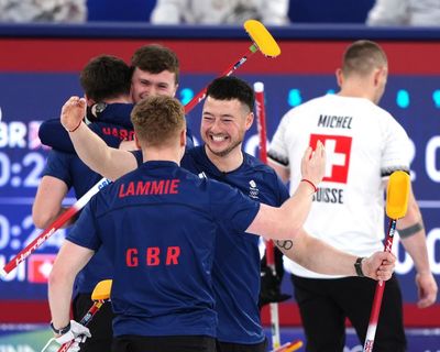 Britain’s curlers guarantee a medal as Mouat holds his nerve against Swiss