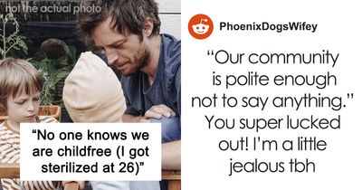 Guy Tries To Warn Other Couple Not To Have Kids, Comically Forgets How Many Kids He Has