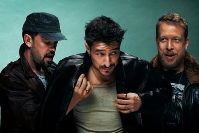 Mumford & Sons review, Prizefighter – Choosing vulnerability over cynicism