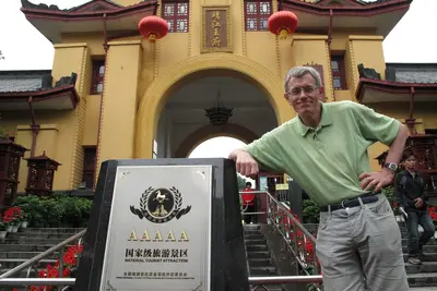 As China goes visa-free, Britain ties itself in knots with complex ETA rules