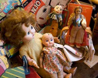 Art and antiques help lift retail sales in Great Britain to biggest monthly rise since 2024