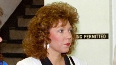 Mom of teenager desperate to see daughter on high school cheerleading squad – so she decides to kill rival student’s mom