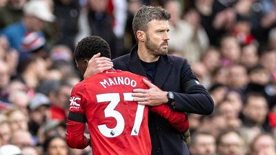 Michael Carrick Reveals Role in Kobbie Mainoo’s Man Utd Resurgence
