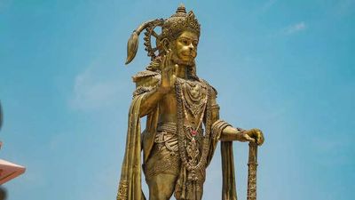 4 Life Lessons from Lord Hanuman Every Child Must Learn