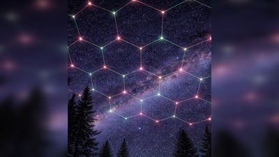 Woman spots hexagons in the night sky. Then she learns she’s not the only one seeing them