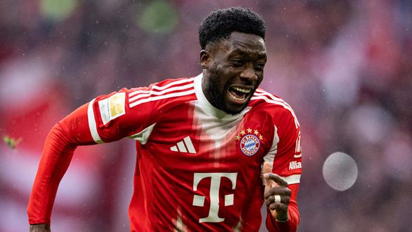 Canada’s World Cup Hopes Rocked After Alphonso Davies Injury Scare