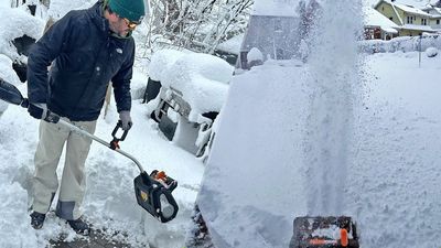 I tested this electric snow shovel in the blizzard of 2026, and now I know why it's sold out everywhere