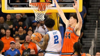 Donovan Dent Does Best Tyus Edney Impression to Beat Illinois Ahead of March Madness