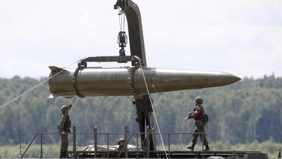 What does the end of US-Russia nuclear arms treaty mean for disarmament?